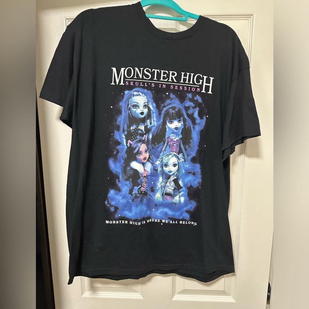 Monster High Collage Smoke T-Shirt womens Sz XL NEW